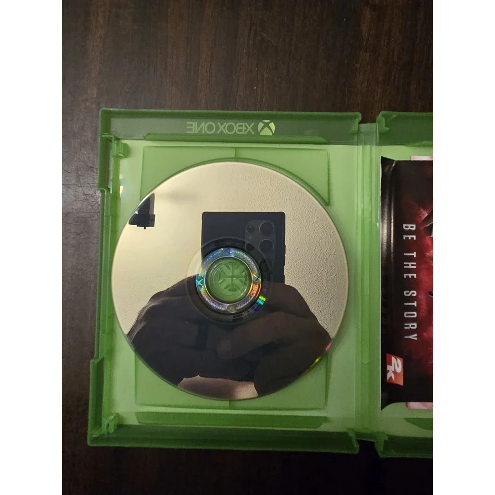 NBA 2K16 - XBOX ONE DISC and CASE JAMES HARDEN COVER